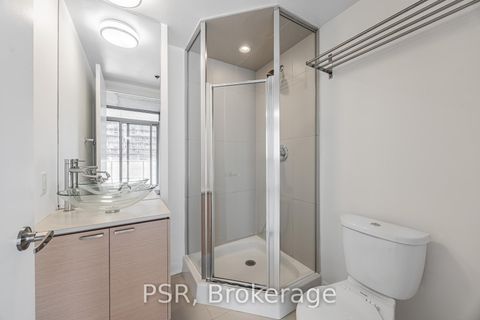 Photo 14 at 701 - 375 King Street W, Waterfront Communities C1, Toronto