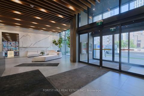 Photo 2 at 711 - 161 Roehampton Avenue, Mount Pleasant West, Toronto