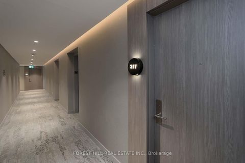 Photo 5 at 711 - 161 Roehampton Avenue, Mount Pleasant West, Toronto