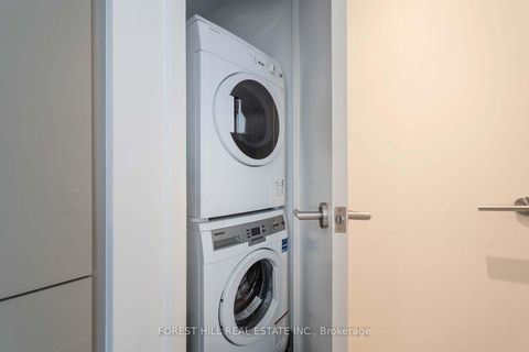 Photo 18 at 711 - 161 Roehampton Avenue, Mount Pleasant West, Toronto