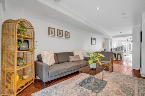 Photo 4 at 240 Sixth Street, New Toronto, Toronto