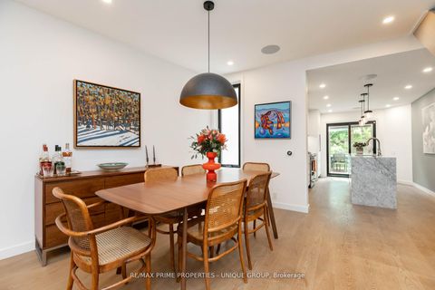 Photo 9 at 137 Marlborough Place, Annex, Toronto