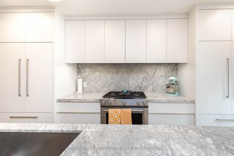 Photo 14 at 137 Marlborough Place, Annex, Toronto