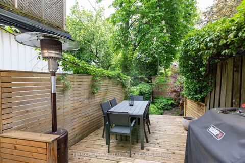 Photo 33 at 137 Marlborough Place, Annex, Toronto