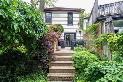 Photo 34 at 137 Marlborough Place, Annex, Toronto