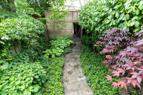 Photo 36 at 137 Marlborough Place, Annex, Toronto