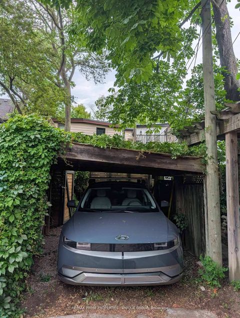 Photo 39 at 137 Marlborough Place, Annex, Toronto