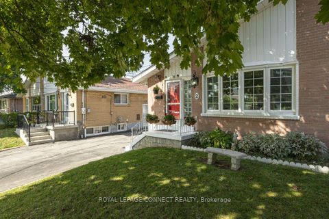 Photo 1 at 2 Ailsa Craig Court, Branson, Toronto