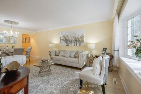 Photo 6 at 2 Ailsa Craig Court, Branson, Toronto Photo 6 at 2 Ailsa Craig Court, Branson, Toronto