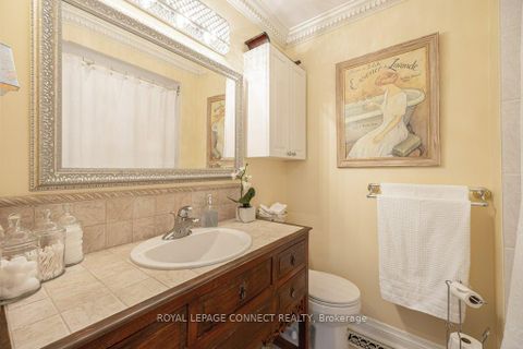 Photo 13 at 2 Ailsa Craig Court, Branson, Toronto