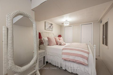 Photo 22 at 2 Ailsa Craig Court, Branson, Toronto