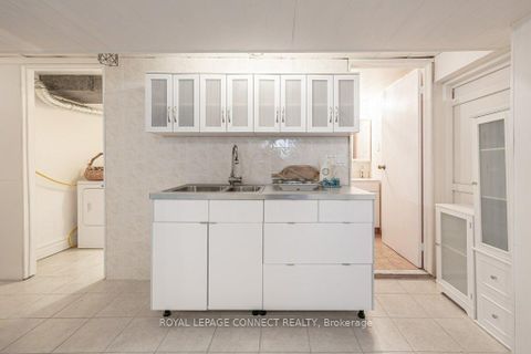 Photo 25 at 2 Ailsa Craig Court, Branson, Toronto