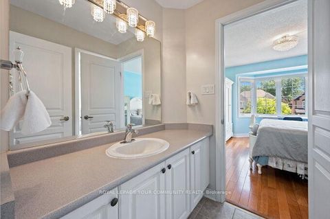 Photo 33 at 40 Barberry Crescent, Oak Ridges, Richmond Hill