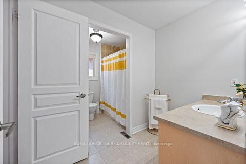 Photo 37 at 40 Barberry Crescent, Oak Ridges, Richmond Hill