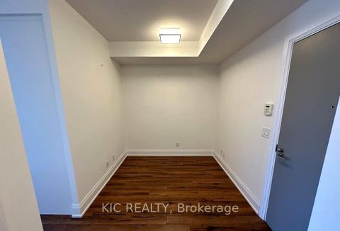 Photo 16 at 424 - 2 Old Mill Drive, Swansea, Toronto