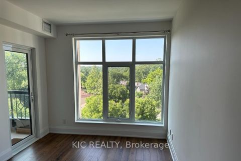 Photo 17 at 424 - 2 Old Mill Drive, Swansea, Toronto
