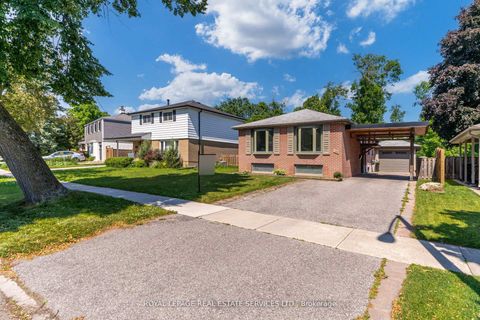 Photo 2 at 194 Sylvan Avenue, Guildwood, Toronto