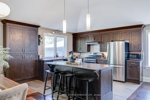 Photo 13 at 194 Sylvan Avenue, Guildwood, Toronto