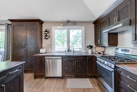 Photo 15 at 194 Sylvan Avenue, Guildwood, Toronto