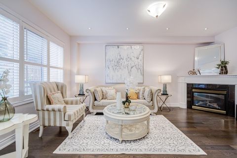 Photo 11 at 187 Summeridge Drive, Patterson, Vaughan