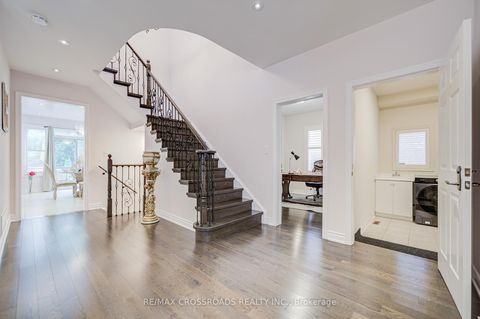 Photo 15 at 187 Summeridge Drive, Patterson, Vaughan