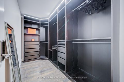 Photo 19 at 187 Summeridge Drive, Patterson, Vaughan