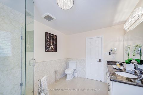 Photo 22 at 187 Summeridge Drive, Patterson, Vaughan