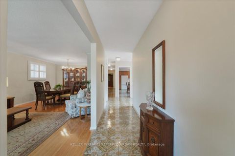 Photo 4 at 25 Farrell Avenue, Willowdale West, Toronto