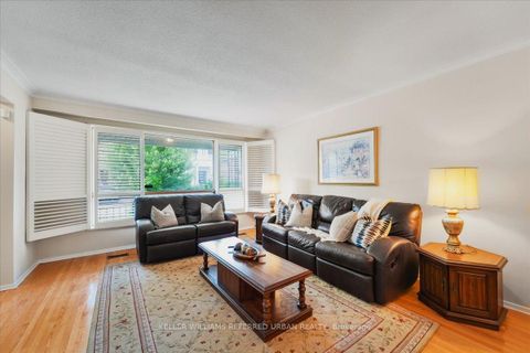 Photo 5 at 25 Farrell Avenue, Willowdale West, Toronto