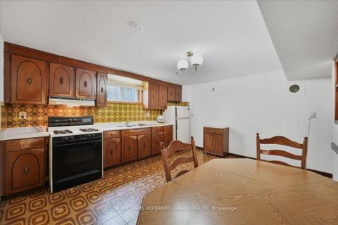 Photo 25 at 25 Farrell Avenue, Willowdale West, Toronto