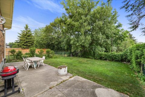 Photo 33 at 25 Farrell Avenue, Willowdale West, Toronto