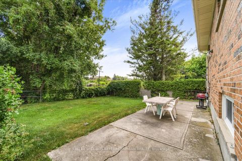 Photo 34 at 25 Farrell Avenue, Willowdale West, Toronto
