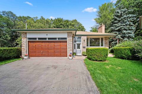 Photo 0 at 10 Pengelly Court, Birchmount, Toronto