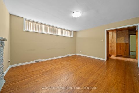 Photo 23 at 10 Pengelly Court, Birchmount, Toronto