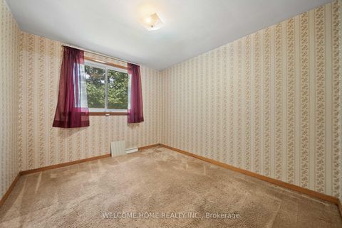 Photo 27 at 10 Pengelly Court, Birchmount, Toronto