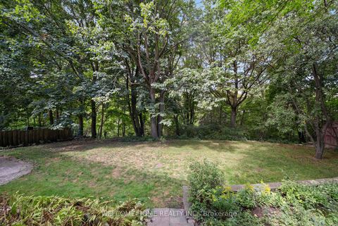 Photo 36 at 10 Pengelly Court, Birchmount, Toronto
