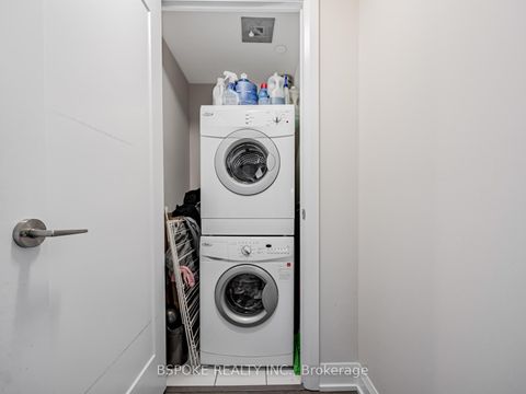 Photo 15 at 1701 - 18 Graydon Hall Drive, Donalda, Toronto