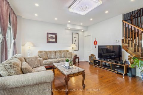 Photo 9 at 33 Pidgeon Street, Birchmount, Toronto