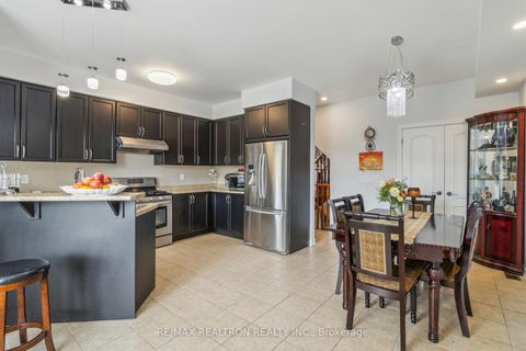 Photo 12 at 33 Pidgeon Street, Birchmount, Toronto