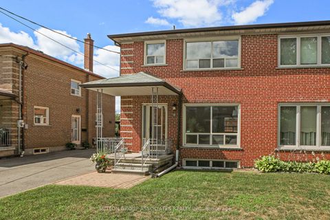 Photo 0 at 22 Woodenhill Court, Eglinton West, Toronto