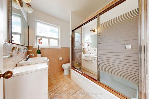 Photo 19 at 22 Woodenhill Court, Eglinton West, Toronto