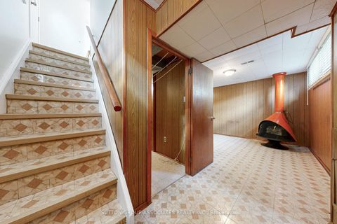 Photo 20 at 22 Woodenhill Court, Eglinton West, Toronto