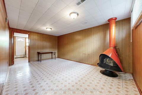 Photo 21 at 22 Woodenhill Court, Eglinton West, Toronto