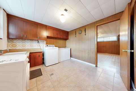 Photo 24 at 22 Woodenhill Court, Eglinton West, Toronto