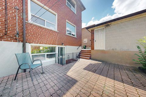 Photo 28 at 22 Woodenhill Court, Eglinton West, Toronto
