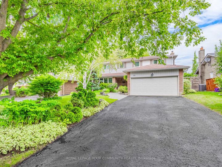 Photo 1 at 10 Banquo Road, Royal Orchard, Markham