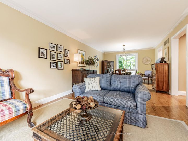 Photo 12 at 10 Banquo Road, Royal Orchard, Markham