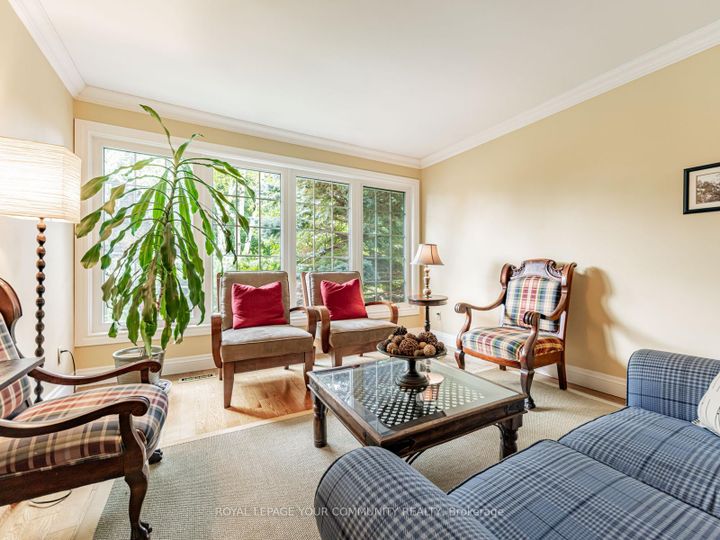 Photo 14 at 10 Banquo Road, Royal Orchard, Markham