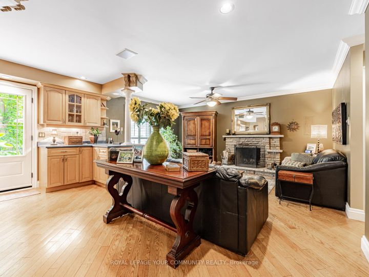 Photo 19 at 10 Banquo Road, Royal Orchard, Markham