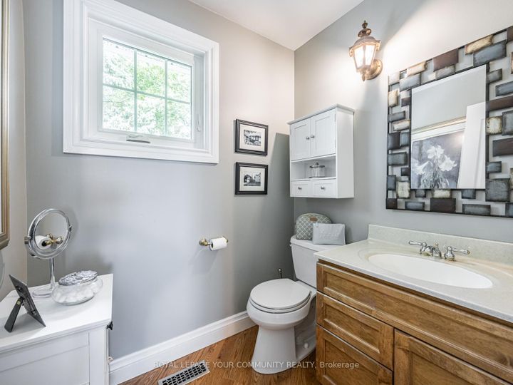 Photo 26 at 10 Banquo Road, Royal Orchard, Markham